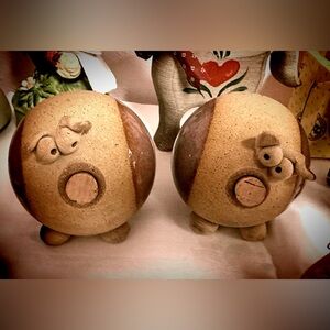 Rustic Brown and Tan Stoneware Pig S&P Shakers
